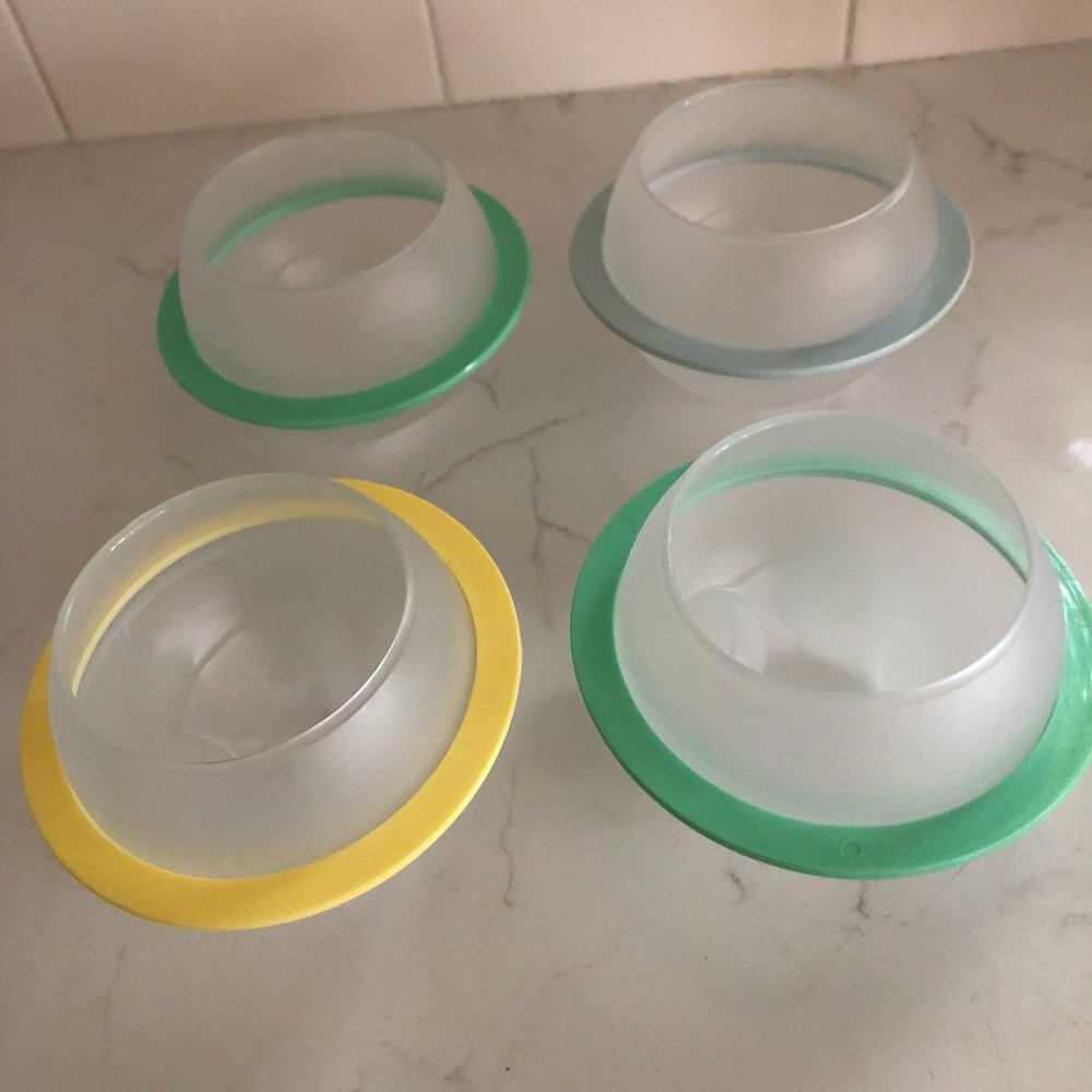 Retro Small Bowls with Pastel Rings